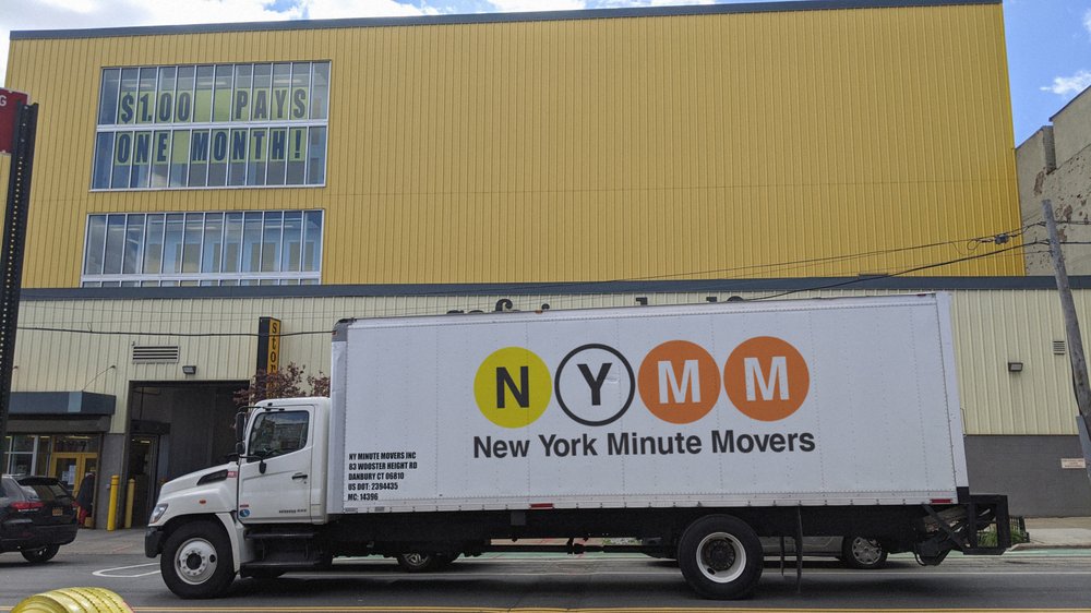 NY Minute Movers crew at work 2