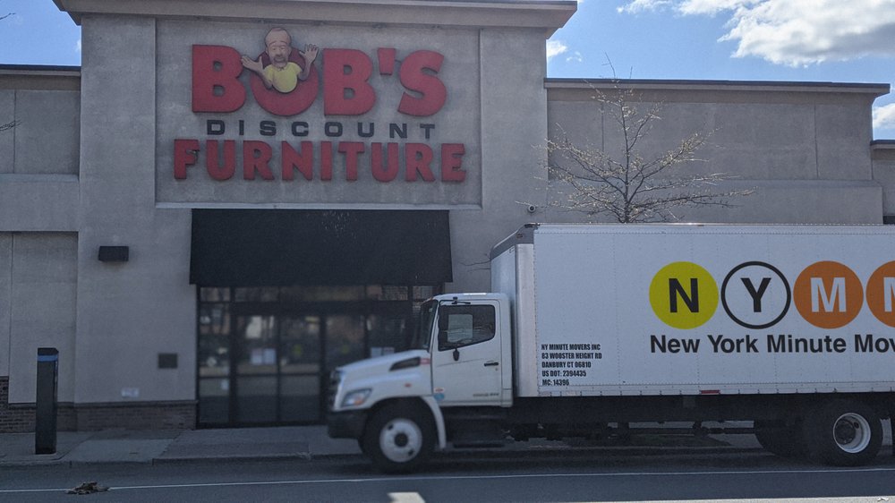 NY Minute Movers crew at work 4